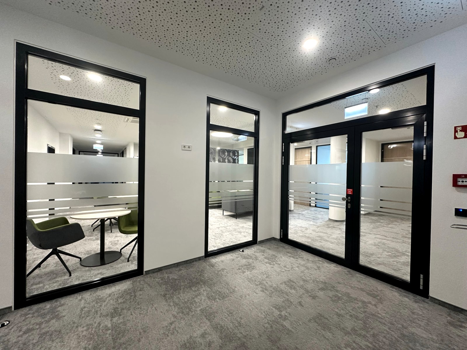Sichtschutz- & Glasdekorfolien – Projektbeispiel 2